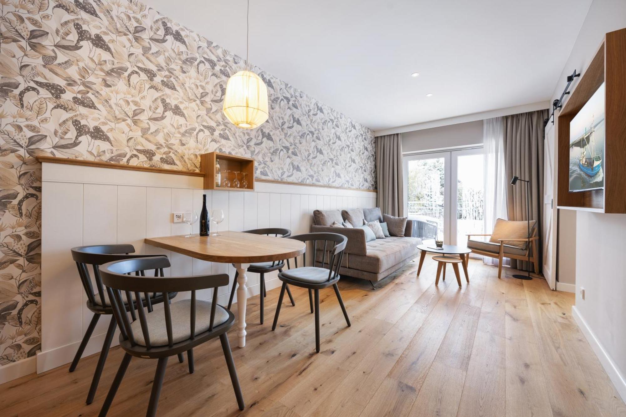 Lindenhof 1887 - Hotel & Restaurant Lunden Екстер'єр фото